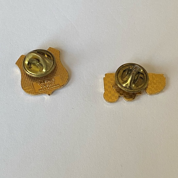 WHL Hockey Pins from 1980s - Picture 4 of 4